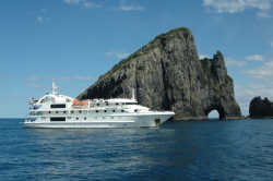 The Hole in the Rock: Aboard Oceanic Discoverer cruise close to New Zealand's natural wonders