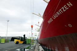 <em>MV Knud Lauritzen</em> at the wharf in the port of Tauranga