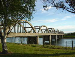 Balclutha bridge over the Clutha River