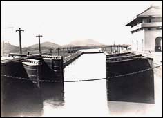 Pedro Miguel lock