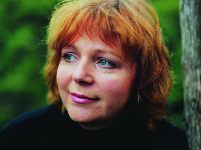 Suzan Hall