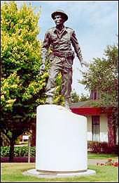 Statue of Captain Charles Upham VC